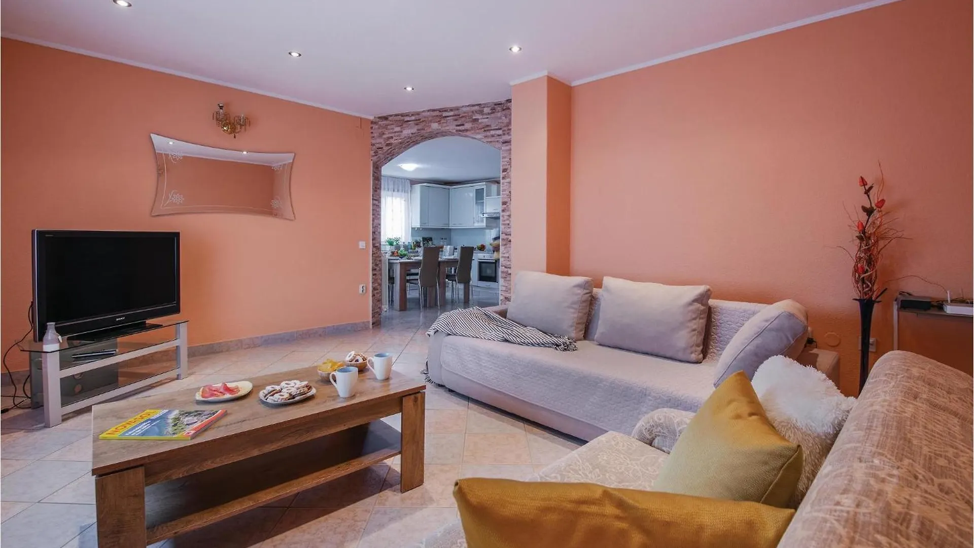 Awesome Apartment In Pula With Kitchen