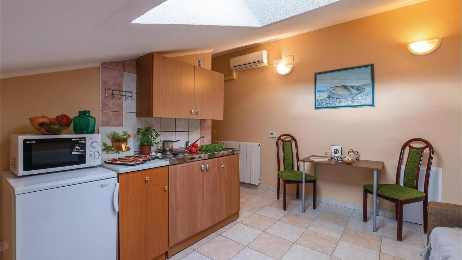 Awesome Apartment In Pula With Kitchen Kroatien