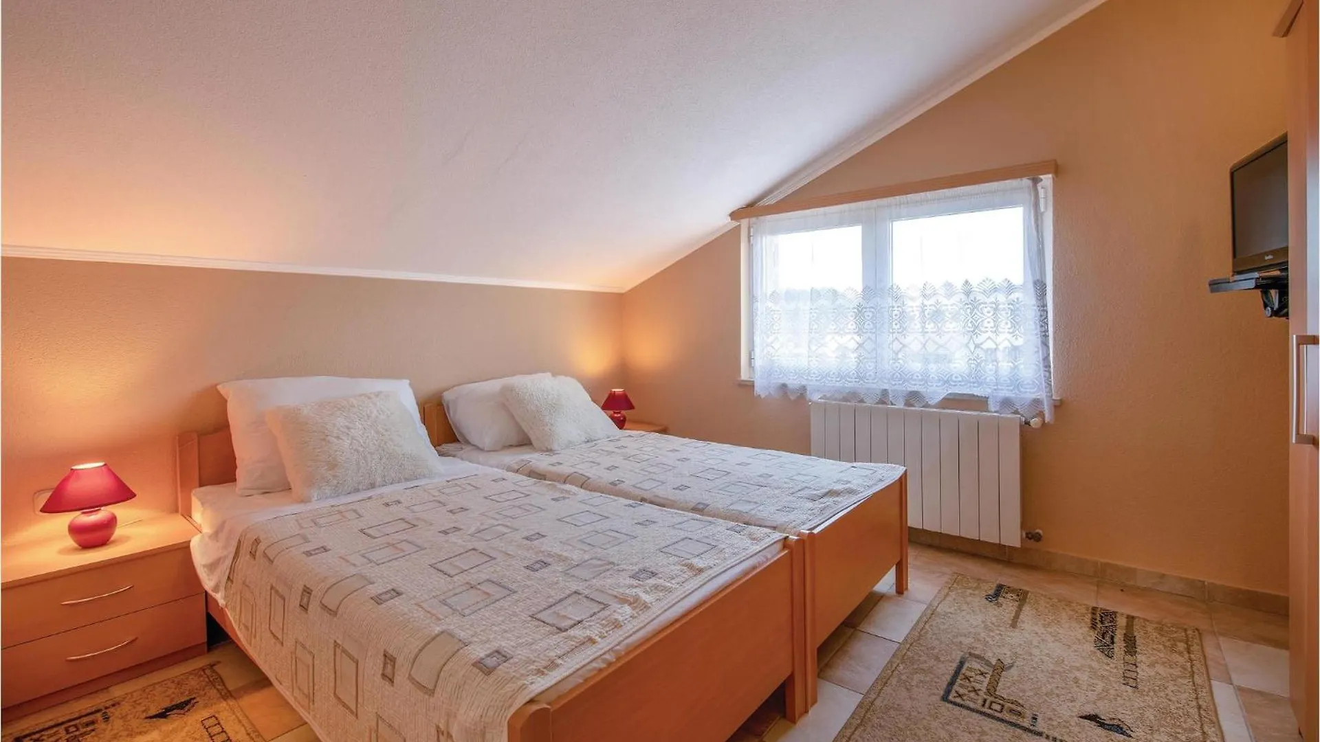 Awesome Apartment In Pula With Kitchen