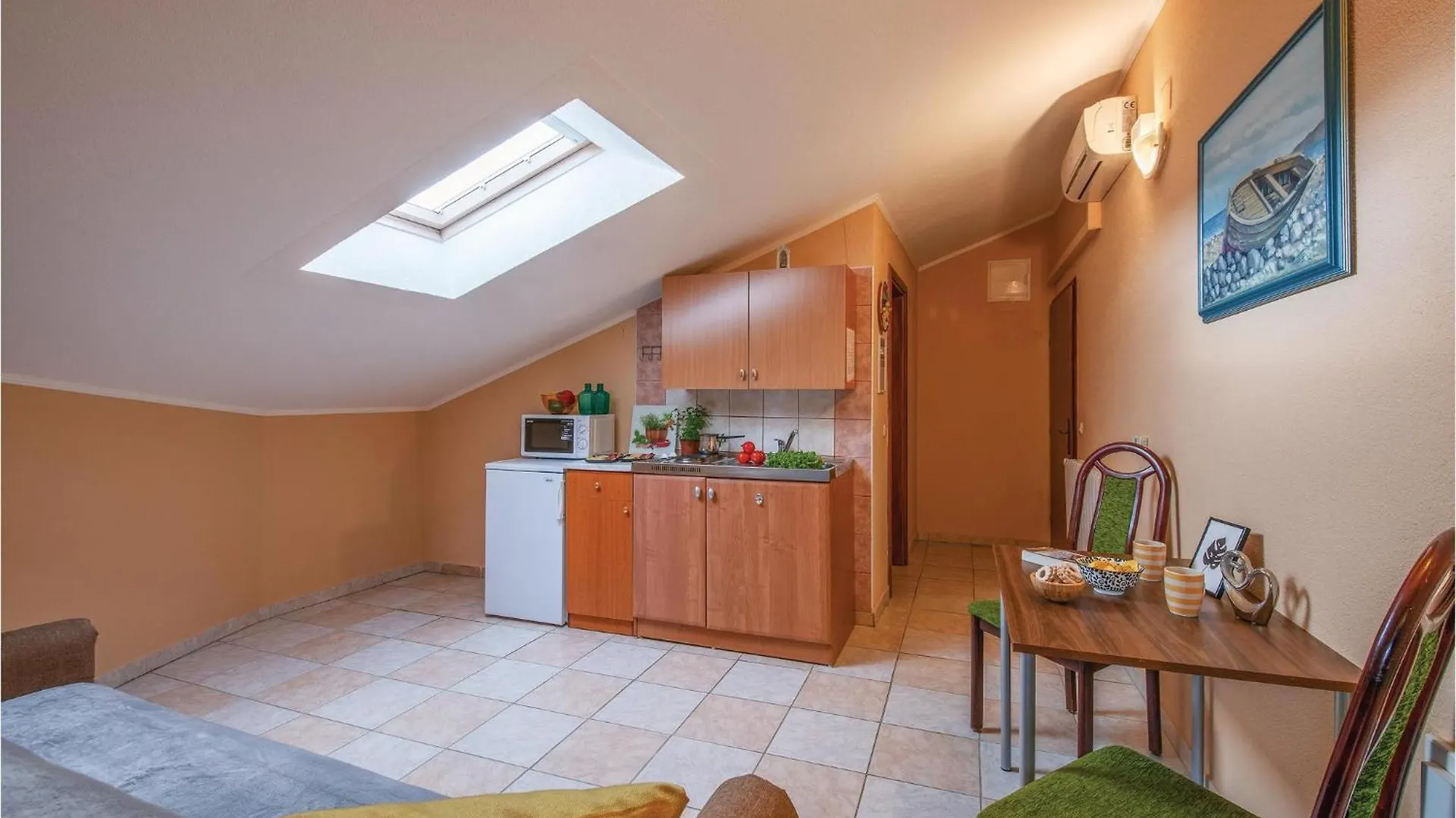 Awesome Apartment In Pula With Kitchen