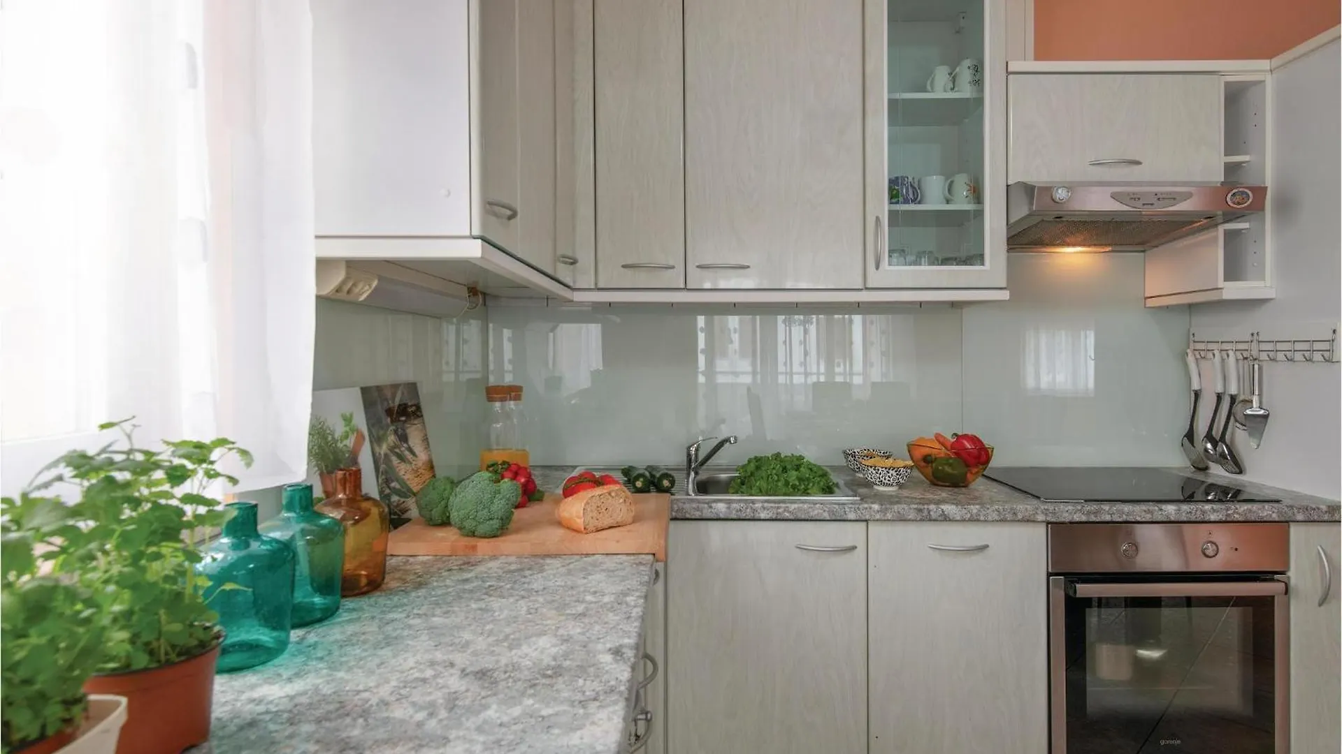 Awesome Apartment In Pula With Kitchen